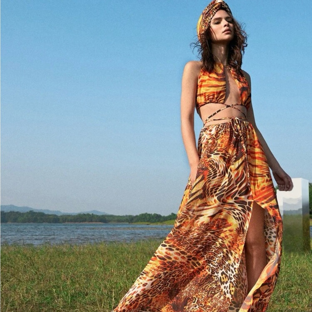 Crisscross tie back leopard halter dress